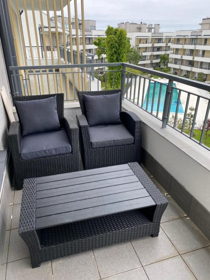 ウストロニエ・モルスキエCelebryta - Apartamentアパートメント エクステリア 写真
