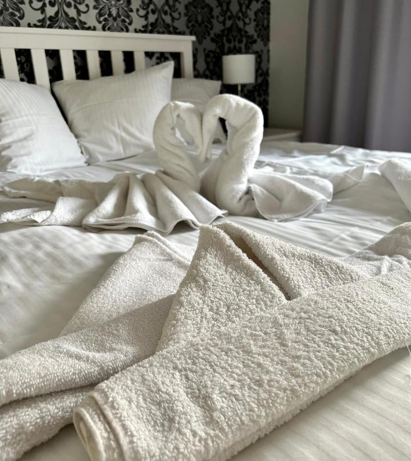 ウストロニエ・モルスキエCelebryta - Apartamentアパートメント エクステリア 写真